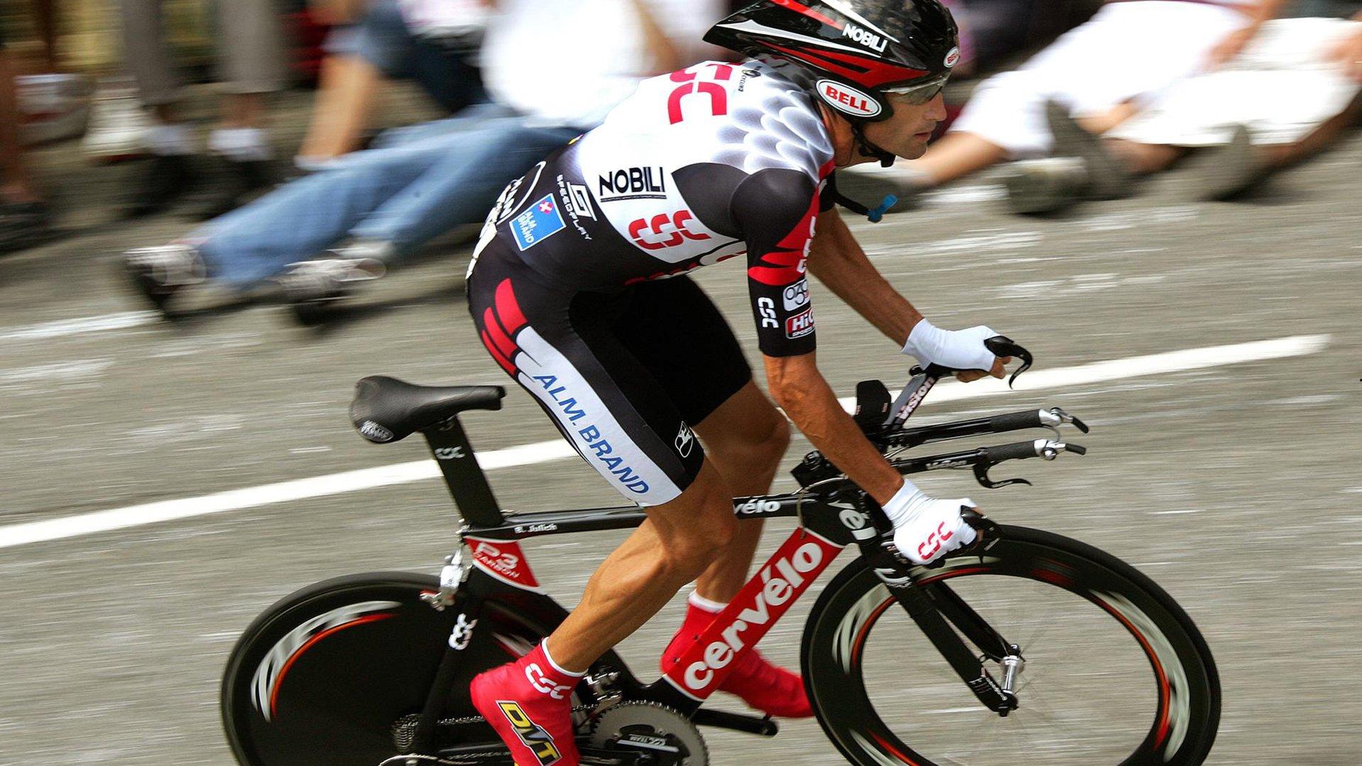 体坛温情瞬间，是否触动你的心弦